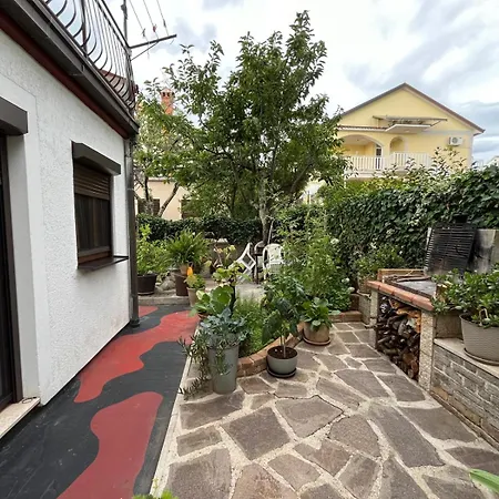 Διαμέρισμα Deak